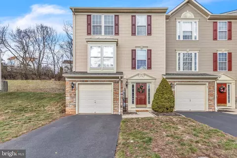 65 Brookview Ln, Pottstown, PA 19464