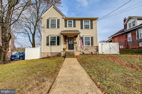35 N 3rd St, Souderton, PA 18964