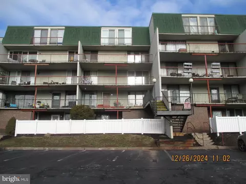 1321 Forest Ln #B-5, Schwenksville, PA 19473