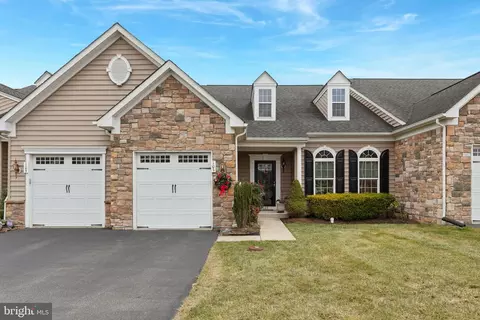 105 Jasper Ct, Norristown, PA 19403
