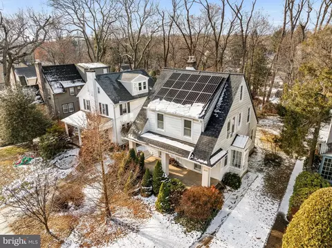 8220 Manor Rd, Elkins Park, PA 19027