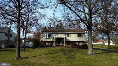 171 Oak St, Gilbertsville, PA 19525