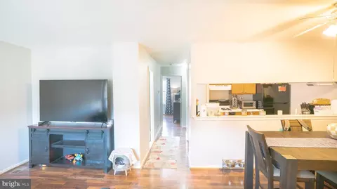 Entry Way - 132 Wendover, Norristown, PA 19403 photo 1 of 4