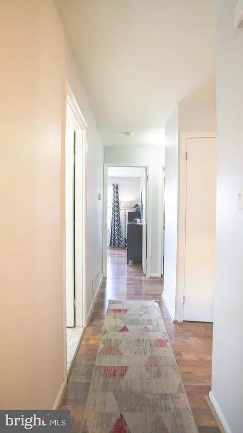Entry Way - 132 Wendover, Norristown, PA 19403 photo 2 of 4