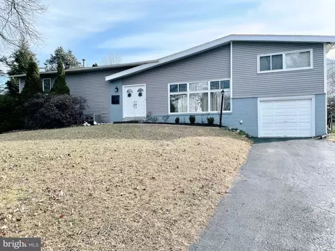 1502 Lafayette Way, Blue Bell, PA 19422