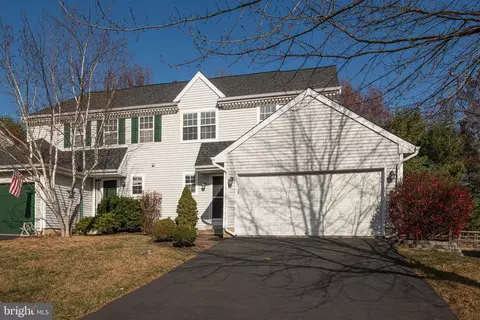 125 Azalea Cir, Royersford, PA 19468