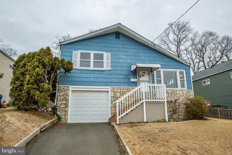 Undisclosed, Roslyn, PA 19001