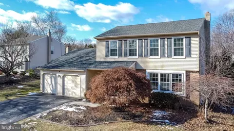 102 Brunswick Pl, Lansdale, PA 19446