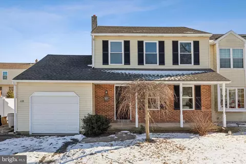 110 Stafford Cir, Lansdale, PA 19446