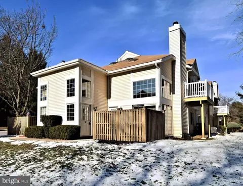 52 Brookside Ct #52, Horsham, PA 19044