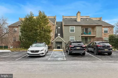 205 Deer Run, Norristown, PA 19403