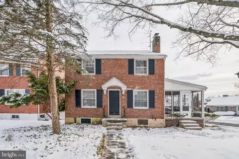 56 Cedar St, Pottstown, PA 19464