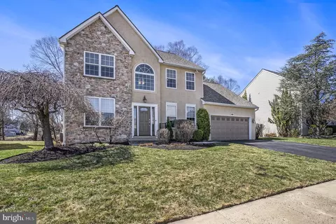 3877 Vincent Dr, Collegeville, PA 19426