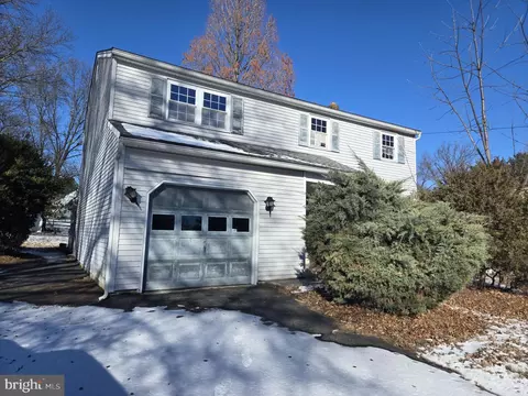 3027 Potshop Rd, Norristown, PA 19403