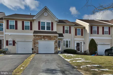 931 Katie Cir, Royersford, PA 19468
