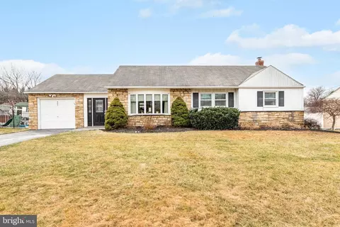 405 Hallman Ave, Conshohocken, PA 19428