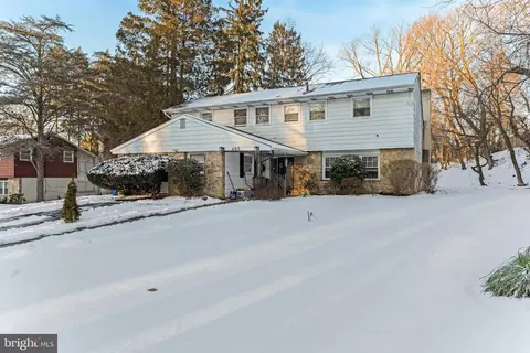 405 Asbury Ave, Elkins Park, PA 19027