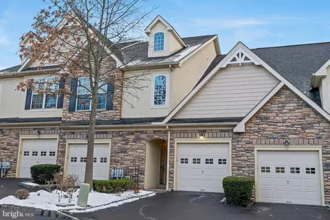 26 Jefferson Xing, East Norriton, PA 19401