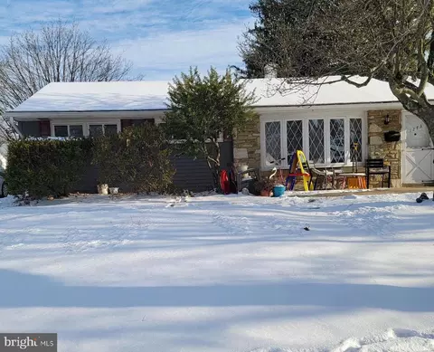 1243 Nolen Rd, Abington, PA 19001
