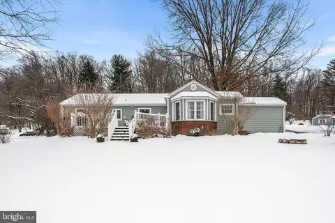 Exterior - 458 Brookwood Rd, Wayne, PA 19087 photo 10 of 12