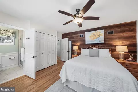 Bedroom - 458 Brookwood Rd, Wayne, PA 19087 photo 3 of 4