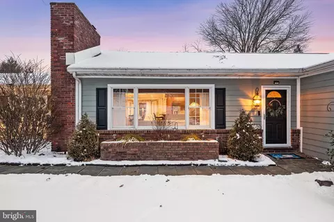Exterior - 458 Brookwood Rd, Wayne, PA 19087 photo 6 of 12