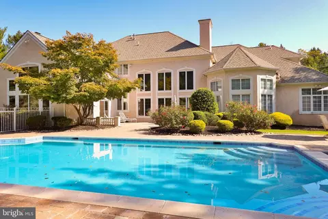 836 Paradise Dr, Ambler, PA 19002