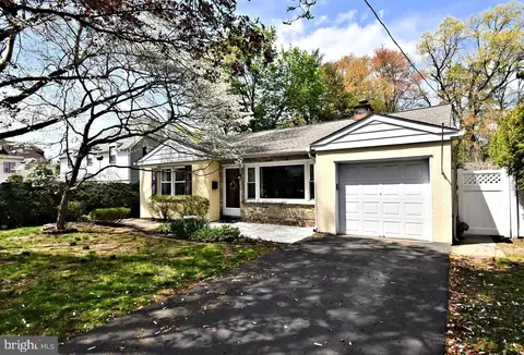 111 Apel Ave, Oreland, PA 19075