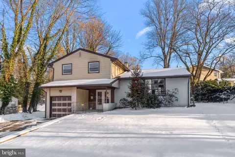 829 Rydal Rd, Jenkintown, PA 19046
