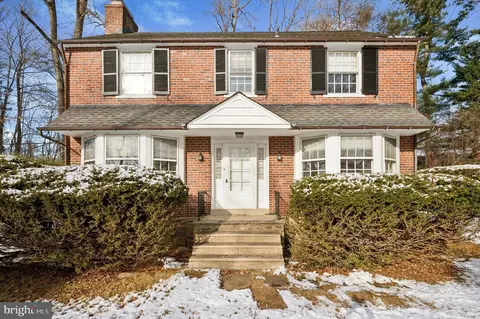 2715 Church Rd, Glenside, PA 19038