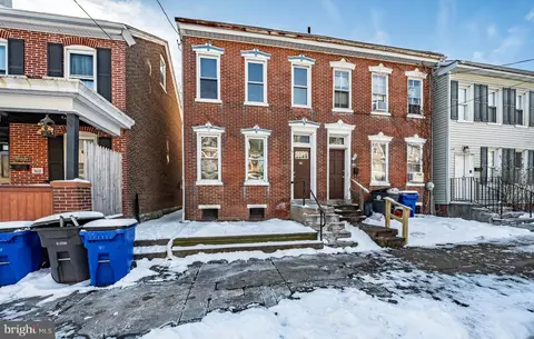 34 E 2nd St, Pottstown, PA 19464