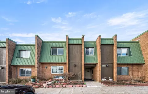 1308 Meadowview Ln #1308, Mont Clare, PA 19453