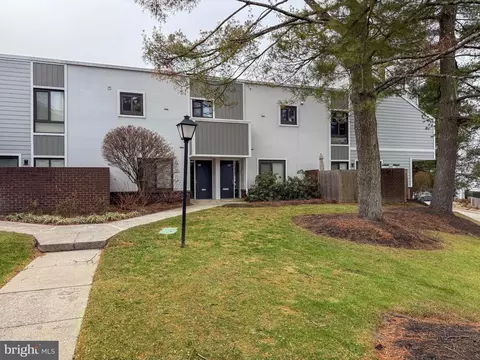 1710 Oakwood Ter #5-F, Penn Valley, PA 19072