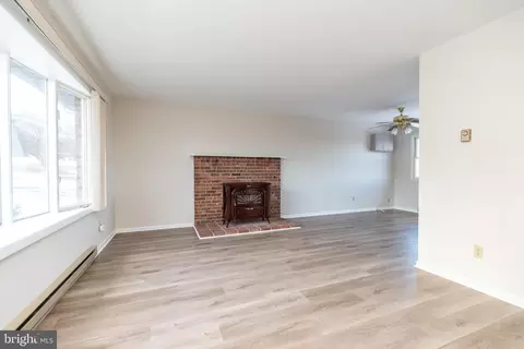 Living - 153 Wild Run Rd, Barto, PA 19504 photo 1 of 5