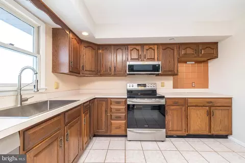 Kitchen - 153 Wild Run Rd, Barto, PA 19504 photo 2 of 2