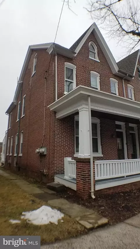 6 W Third St, Pottstown, PA 19464