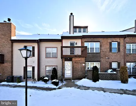 11 Hickory Dr #A-4, Horsham, PA 19044