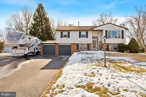 410 Carpenter Ln, Hatfield, PA 19440