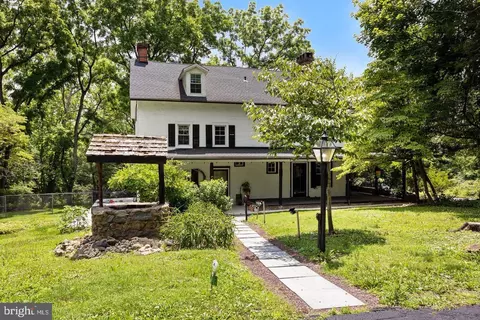 467 Byberry Rd, Huntingdon Valley, PA 19006