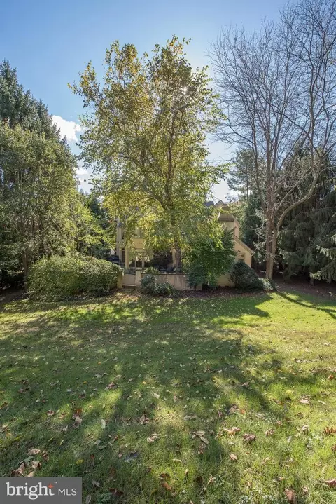 Exterior - 1229 Denbigh Ln, Wayne, PA 19087 photo 15 of 15