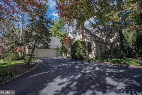 Exterior - 1229 Denbigh Ln, Wayne, PA 19087 photo 3 of 15