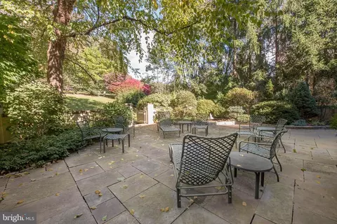 Exterior - 1229 Denbigh Ln, Wayne, PA 19087 photo 8 of 15