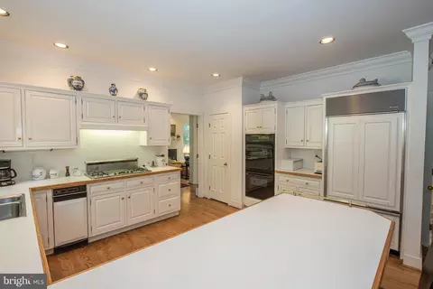 Kitchen - 1229 Denbigh Ln, Wayne, PA 19087 photo 6 of 6