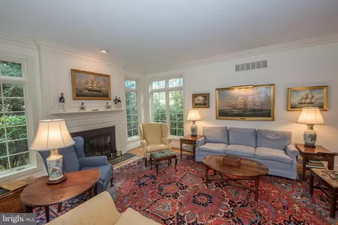 Living - 1229 Denbigh Ln, Wayne, PA 19087 photo 4 of 5