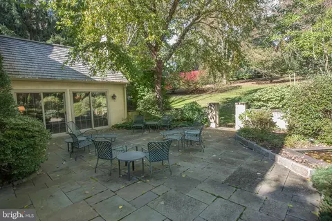 Exterior - 1229 Denbigh Ln, Wayne, PA 19087 photo 10 of 15