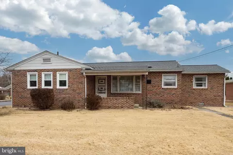 743 W Race St, Pottstown, PA 19464