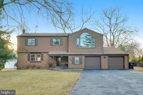 104 Old Oak Tree Rd, Lansdale, PA 19446