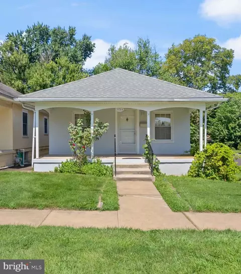 1714 Willow Ave, Hatboro, PA 19040
