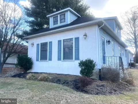 2790 Egypt Rd, Audubon, PA 19403