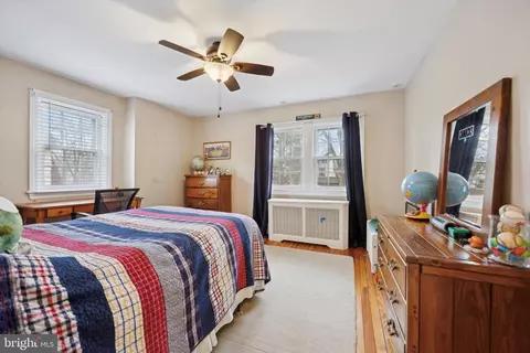 Bedroom - 417 Anthwyn Rd, Narberth, PA 19072 photo 5 of 7